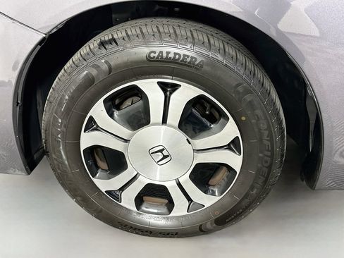Used 2015 Honda Civic Hybrid Sedan image 30