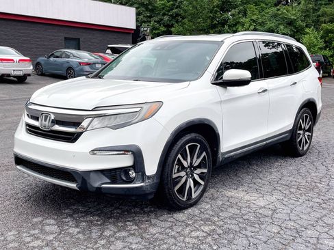 Used 2020 Honda Pilot Touring image 1