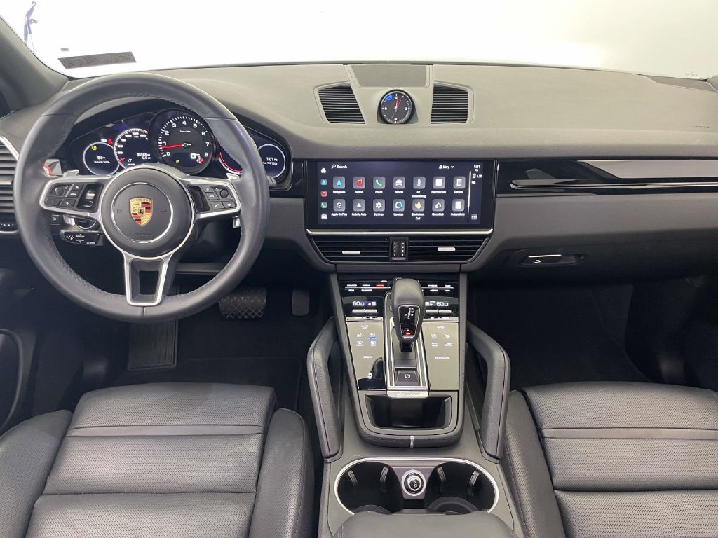 Certified 2023 Porsche Cayenne AWD/4WD image 26