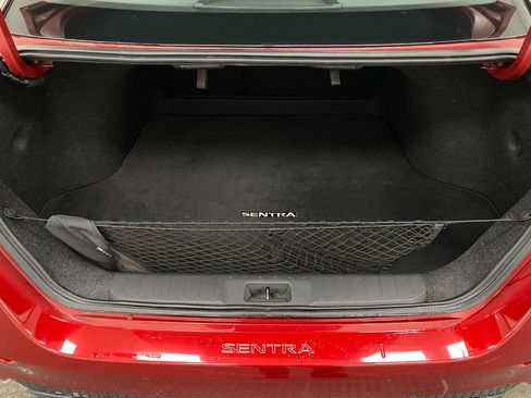 Used 2022 Nissan Sentra SR w/ Electronics Package image 5