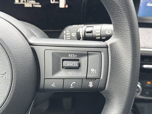 Certified 2025 Nissan Kicks SV image 11