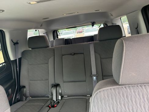 Used 2015 GMC Yukon SLE AWD/4WD image 10