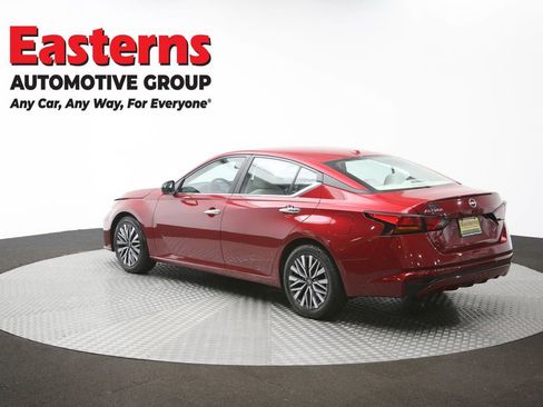Used 2025 Nissan Altima 2.5 SV FWD image 63