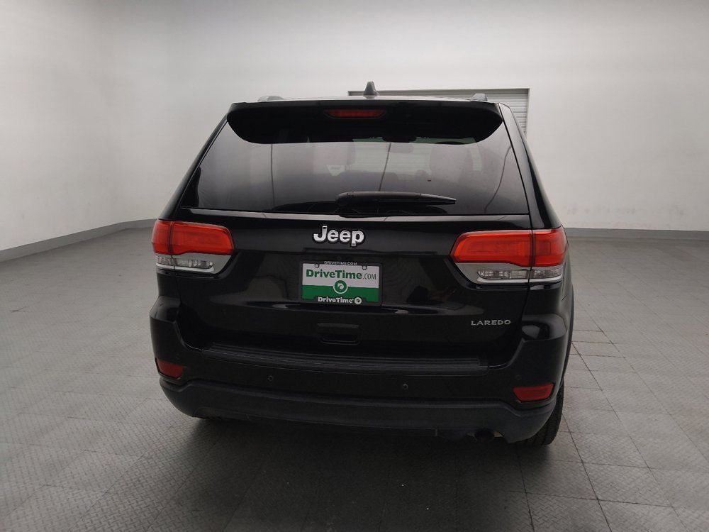 Used 2019 Jeep Grand Cherokee Laredo w/ Laredo X Package RWD image 9