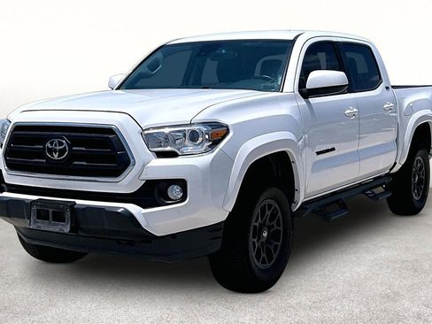Used 2021 Toyota Tacoma SR5 RWD image 5