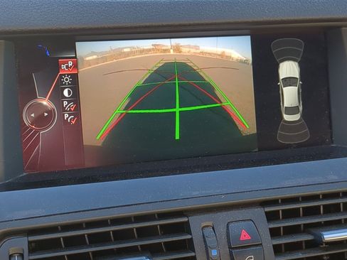 Used 2016 BMW 528i xDrive Sedan image 12