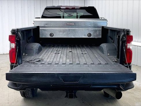 Used 2022 Chevrolet Silverado 3500 High Country image 35