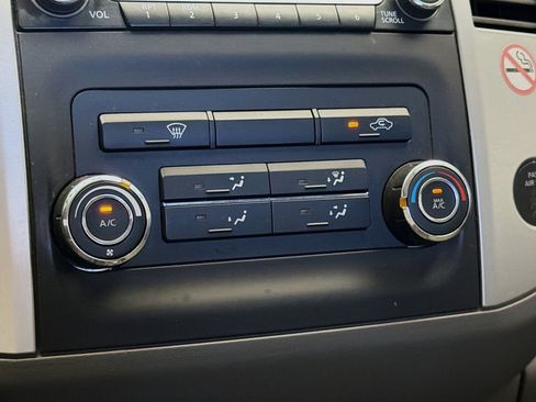 Used 2018 Nissan Frontier SV AWD/4WD image 10