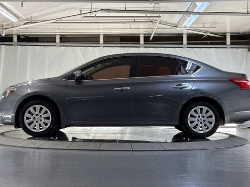 Used 2016 Nissan Sentra S FWD image 2