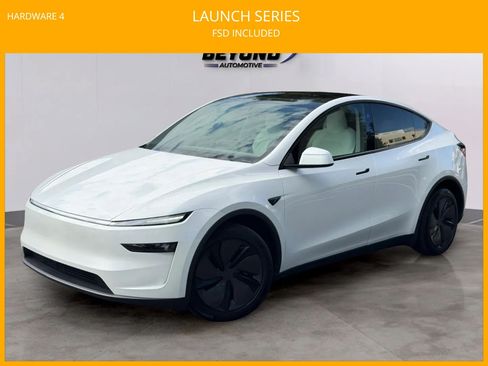 Used 2026 Tesla Model Y Long Range AWD/4WD image 3
