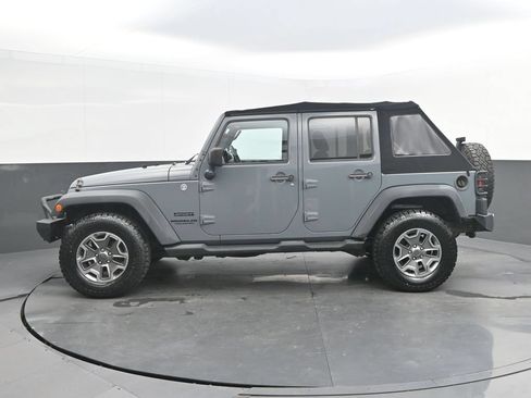 Used 2015 Jeep Wrangler Unlimited Sport w/ Quick Order Package 24S AWD/4WD image 2