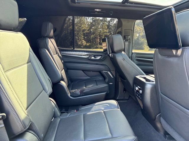 Used 2021 GMC Yukon Denali w/ Denali Ultimate Package AWD/4WD image 26