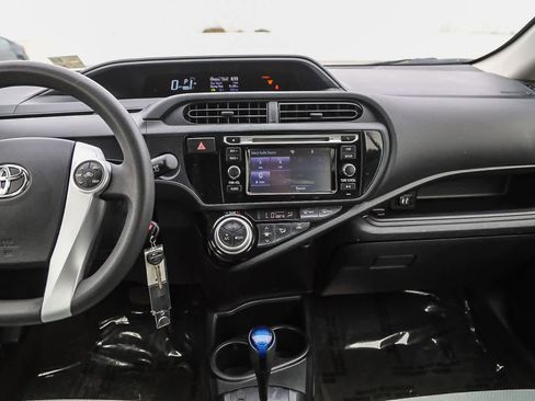 Used 2016 Toyota Prius C One image 13