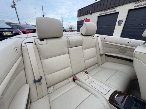 Used 2011 BMW 328i 328i 2dr Convertible image 12