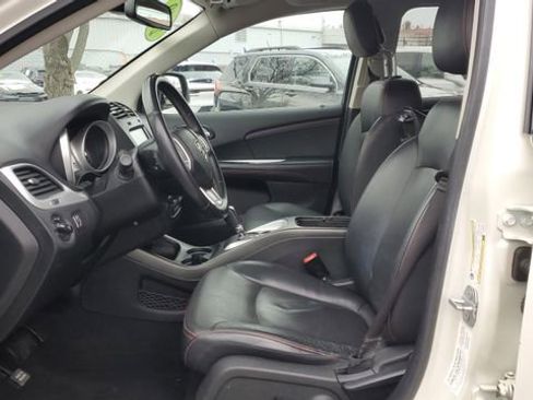 Used 2019 Dodge Journey GT image 4