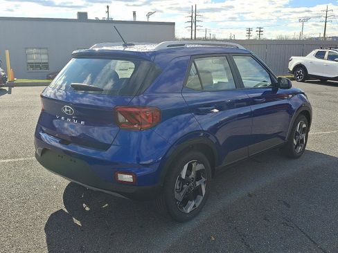 New 2026 Hyundai Venue SEL image 3