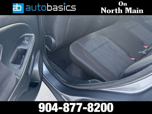 Used 2018 Ford EcoSport SE w/ SE Convenience Package image 22