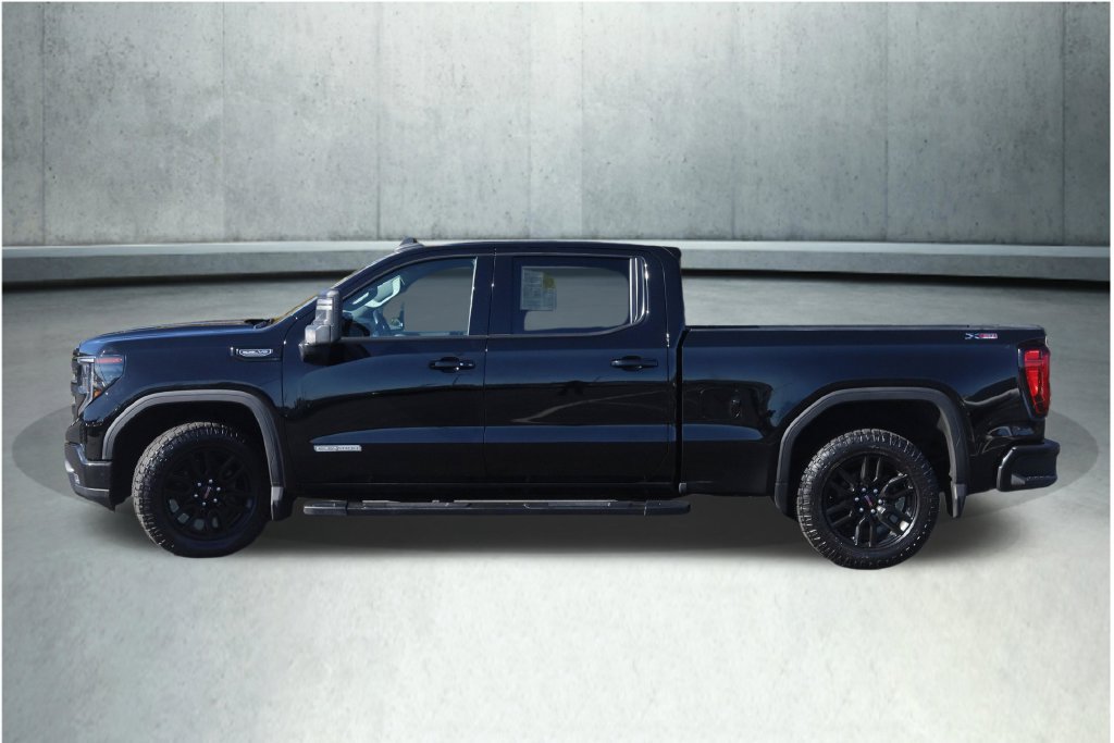 Used 2022 GMC Sierra 1500 Elevation w/ X31 Off-Road Package AWD/4WD image 16