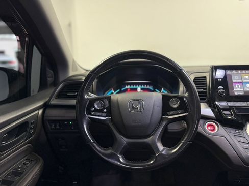 Used 2018 Honda Odyssey Touring image 41
