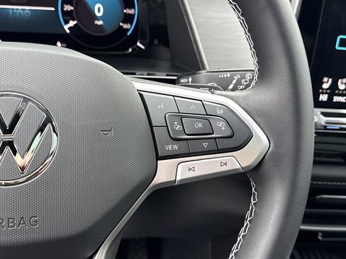 New 2026 Volkswagen Atlas Cross Sport SE image 28