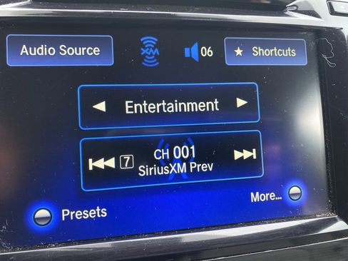 Used 2015 Honda Odyssey Touring image 46