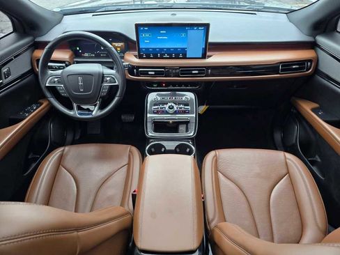 Used 2023 Lincoln Nautilus Reserve w/ Monochromatic Package image 28