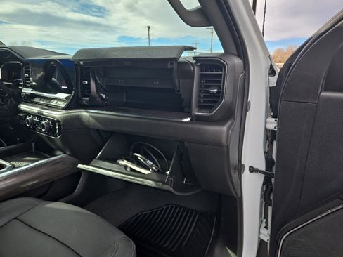 Used 2024 Chevrolet Silverado 2500 LTZ w/ LTZ Convenience Package image 27