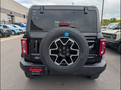 New 2026 Ford Bronco Outer Banks AWD/4WD image 4