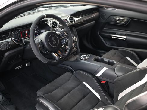 Used 2021 Ford Mustang Shelby GT500 w/ Technology Package image 35