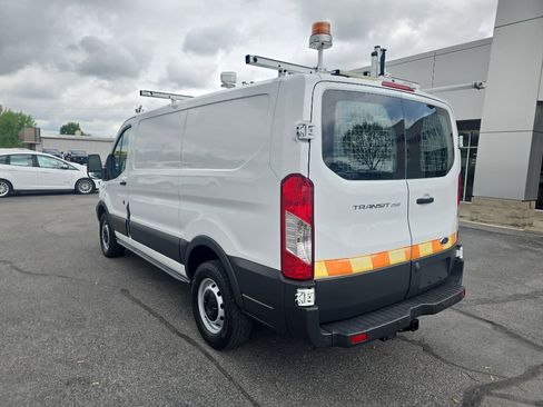 Used 2016 Ford Transit 250 130 Low Roof RWD image 8