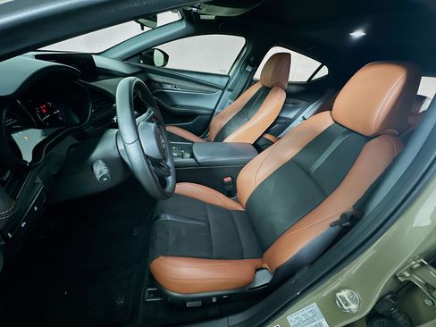 Used 2024 MAZDA MAZDA3 s image 13