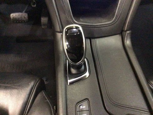 Used 2018 Cadillac XT5 Luxury w/ Driver Awareness Package AWD/4WD image 28