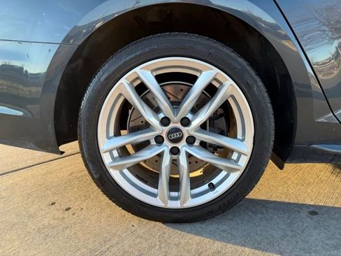 Used 2017 Audi A4 2.0T w/ Convenience Package image 31