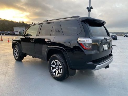 Certified 2023 Toyota 4Runner TRD Off-Road Premium image 10