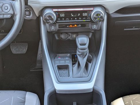 New 2025 Toyota RAV4 XLE w/ Convenience Package image 18