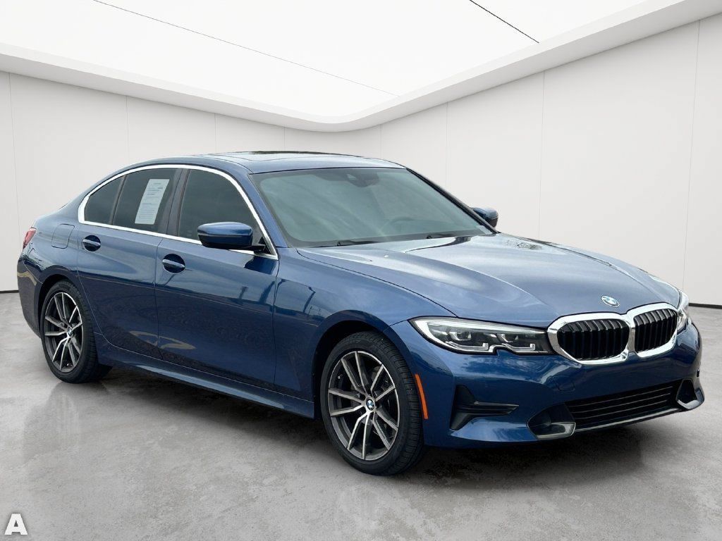 Used 2022 BMW 330i Sedan w/ Driving Assistance Package RWD image 7