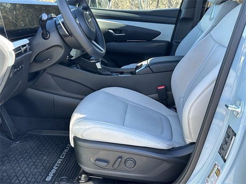 Used 2025 Hyundai Santa Cruz Limited image 10