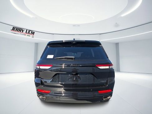 New 2025 Jeep Grand Cherokee Summit image 4