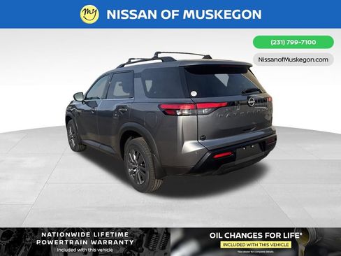 New 2026 Nissan Pathfinder SV image 5