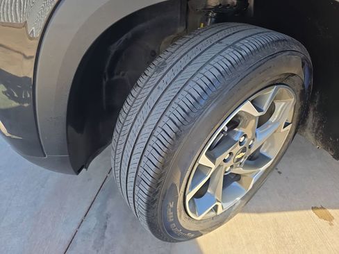 Used 2025 Chevrolet Trax LT w/ LT Convenience Package image 31