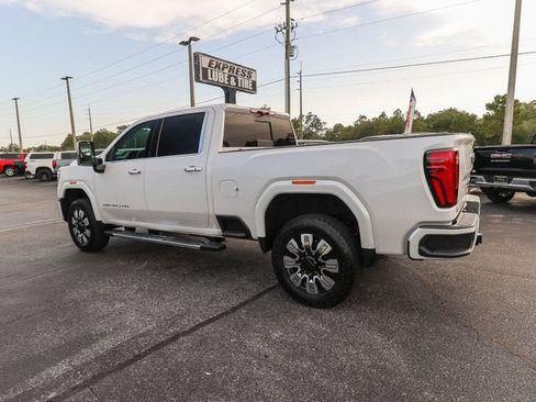 Used 2025 GMC Sierra 3500 Denali w/ Denali Reserve Package AWD/4WD image 6