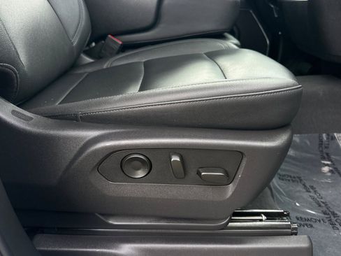 Used 2025 GMC Sierra 1500 SLT image 21