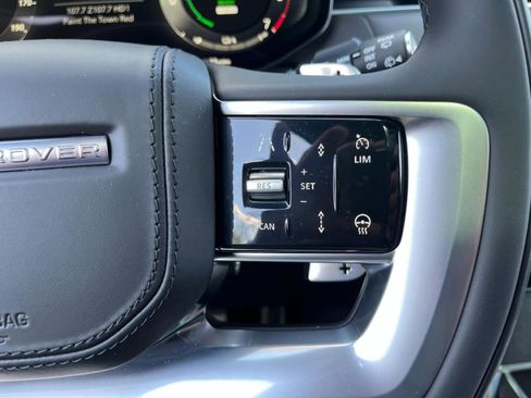 New 2025 Land Rover Range Rover SE image 18