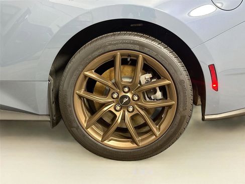 Used 2025 Ford Mustang GT Premium image 25