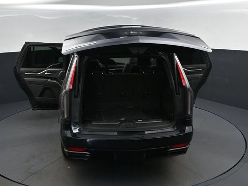 Used 2022 Cadillac Escalade Sport w/ Touring Package AWD/4WD image 48