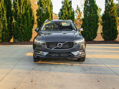 Used 2019 Volvo XC60 T8 Inscription w/ Advanced Package image 3