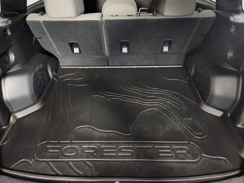 Used 2025 Subaru Forester AWD/4WD image 21