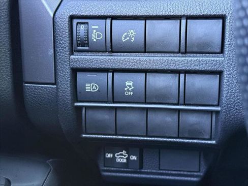 Certified 2025 Toyota Tacoma SR5 image 24