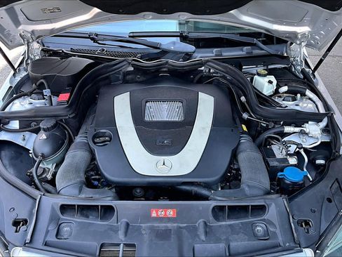 Used 2011 Mercedes-Benz C 300 4MATIC Sedan image 27
