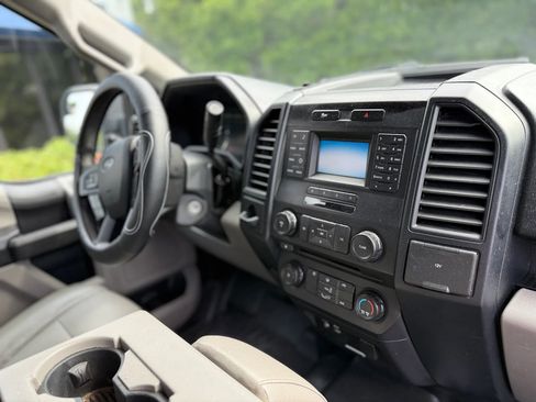 Used 2021 Jeep Cherokee Limited w/ Elite Package AWD/4WD image 19